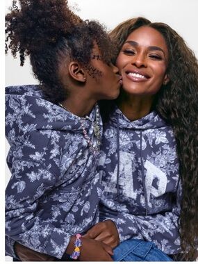 GAP x Love Shack Collab Floral Hoodie - Unisex, size x small, relaxed fit